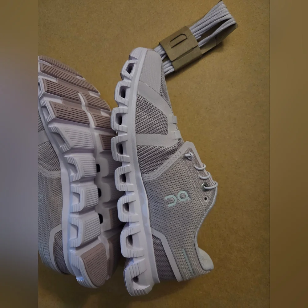 On Running Walking Sneakers Women Size 7.5 Cloud 6 - Picture 8 of 10